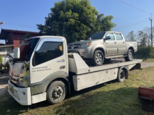 รถยกแยกประตูม้า